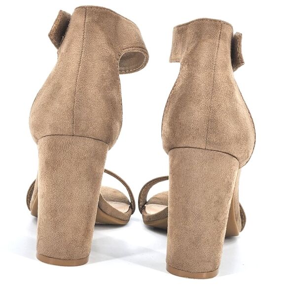 Rampage Sandals Womens 10 Beige Ankle Strap Chunky Block Heels Faux Suede - Picture 8 of 11